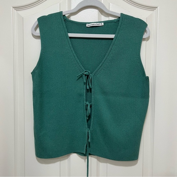 Abercrombie & Fitch Jackets & Blazers - Abercrombie & Fitch Teal Ribbed Knit V-Neck Vest